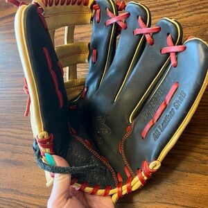 Rawlings baseball glove size 12”